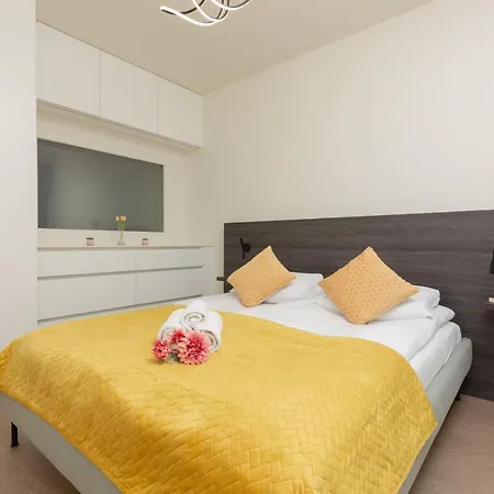 Woronicza By Renters Apartment *